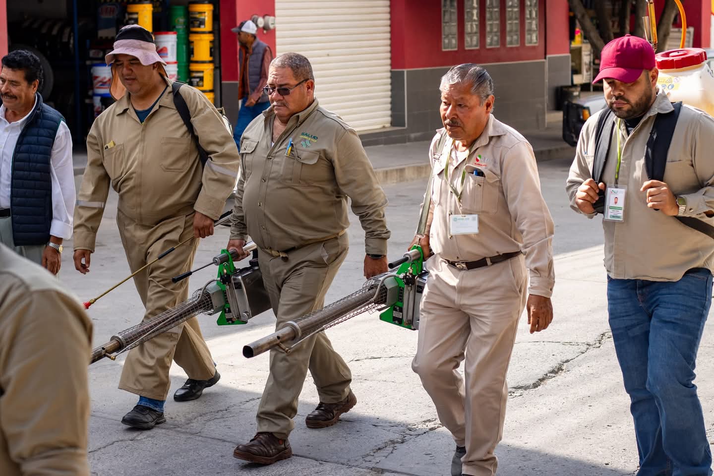 Lucha contra el dengue.